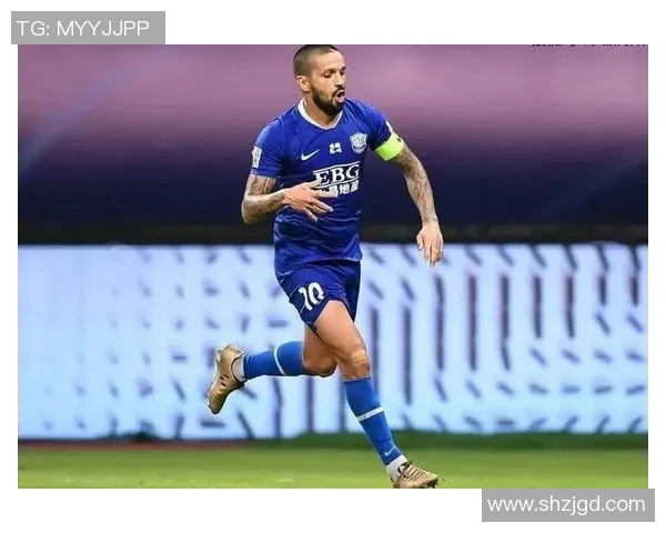 身高优势助力进攻个子较高的足球明星如何在赛场上发挥最大潜力