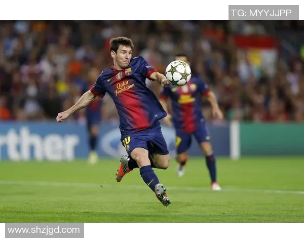 高清足球明星壁纸下载尽享球场魅力与激情瞬间