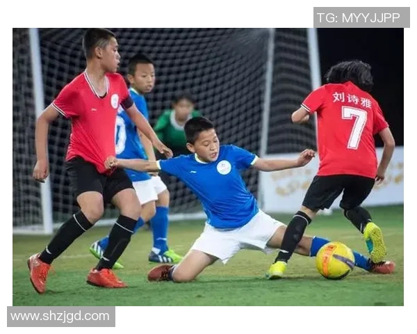 佛罗伦萨与拜仁激战正酣谁将赢得这场足球盛宴